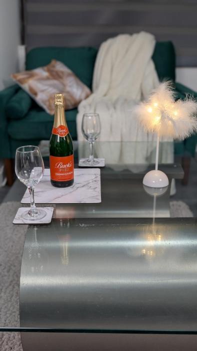 The Ruby Haven, Didsbury - 15mins to Manchester Airport - Opp The Christies NHS - Sleeps 5