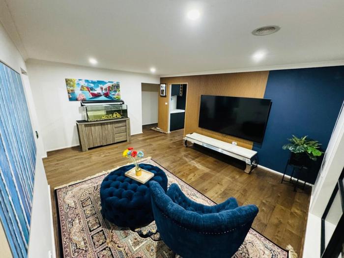 Sanctuary Lakes Holiday house