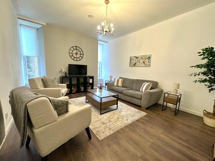 Large City Centre Apartment