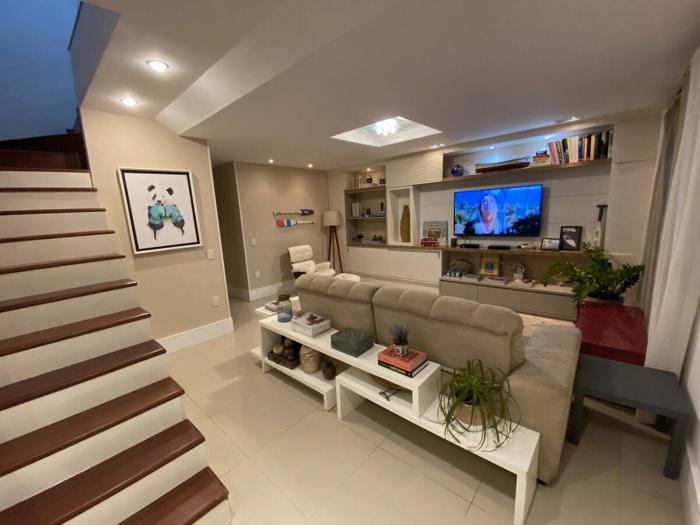 Linda Casa praiana, com 3 quartos na Barra da Tijuca