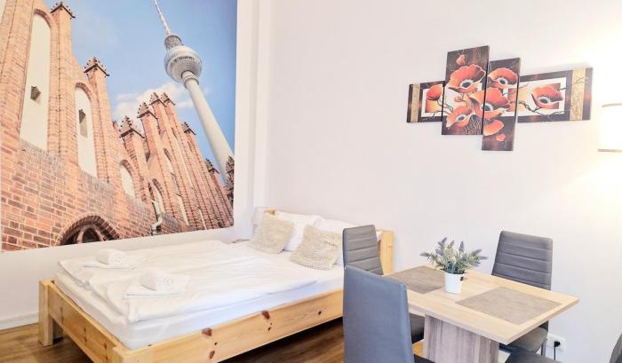 Green Apartment KM1 Small two-room apartment with terrace