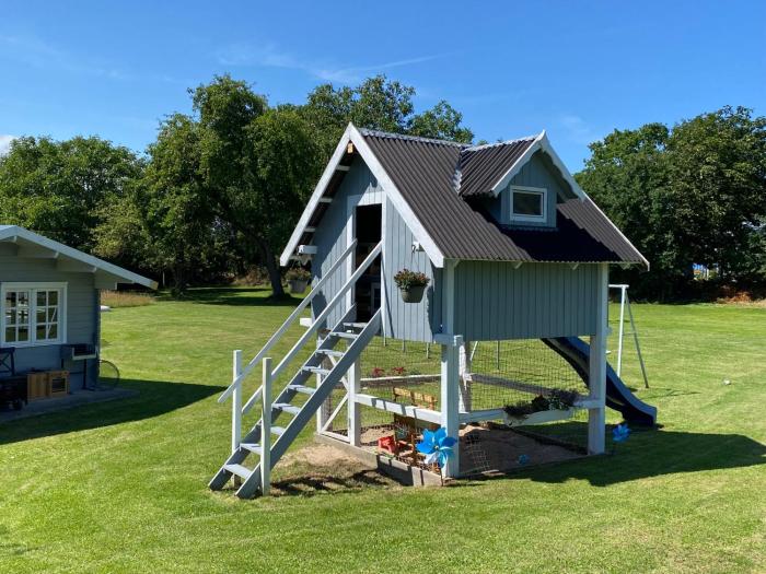 Schöne 4-Zi -FeWo nahe Ostsee mit tollem Garten