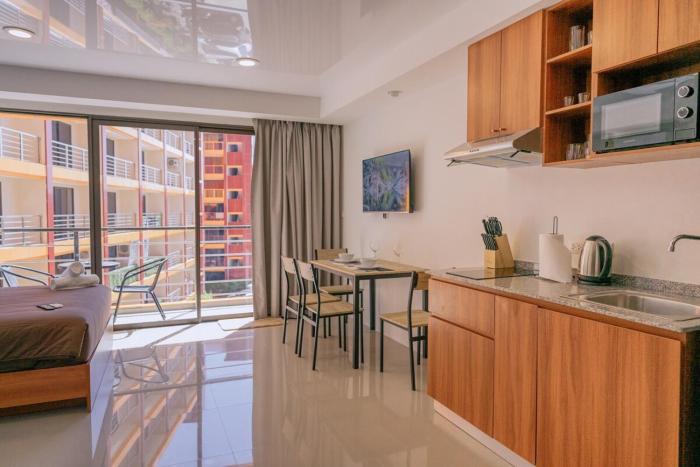 1 BR studio 777 Beach Condotel