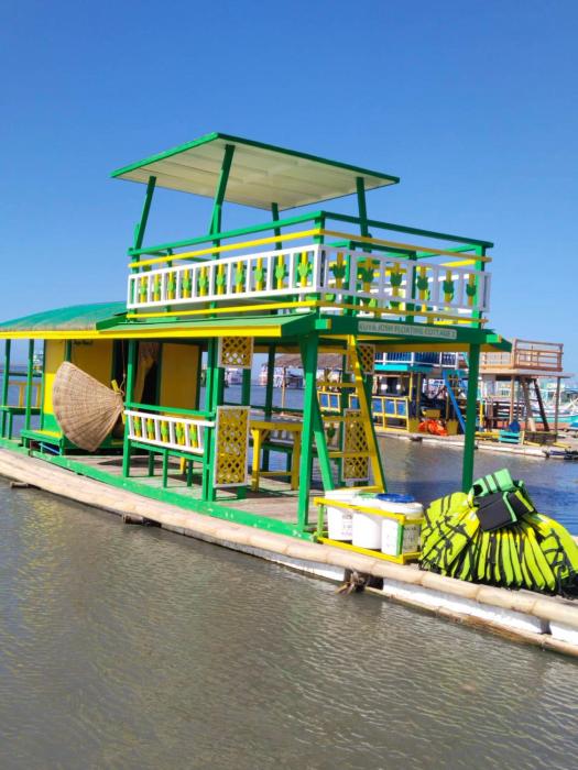 Little Boracay Floating Cottages by Khali