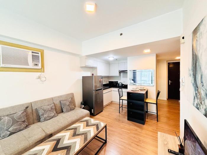 Abreeza Place Cozy Condo