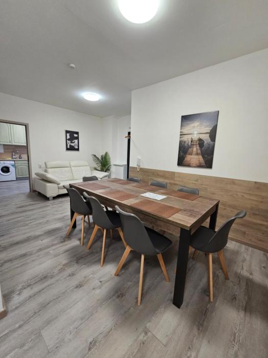 Centro - bis 9 Gäste