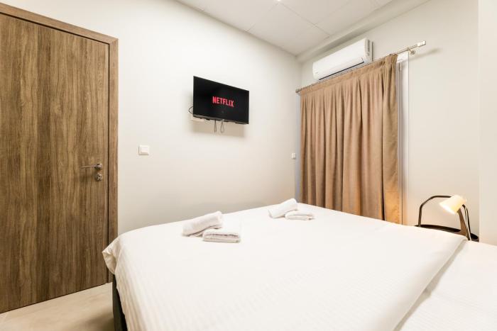 Zeus 2bd 2 minutes walk from Larissas station