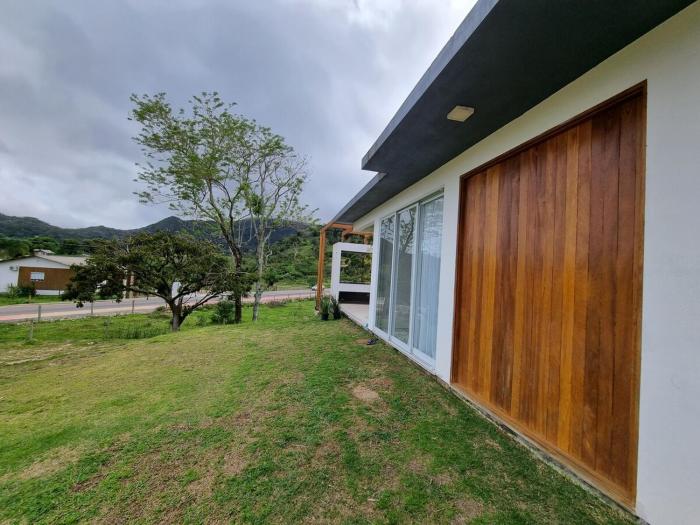 Ótima casa Garopaba