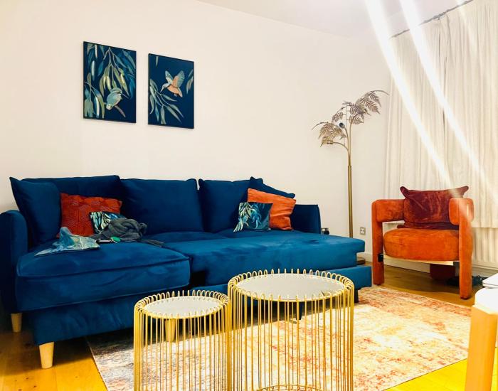 Modern 2BR Apt Close to Canary Wharf & WiFi