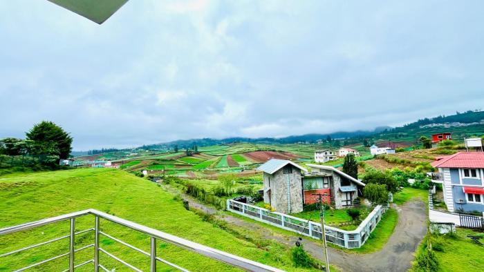 Away From Home - 6 - Rooms In Ooty, Home Stay Ooty