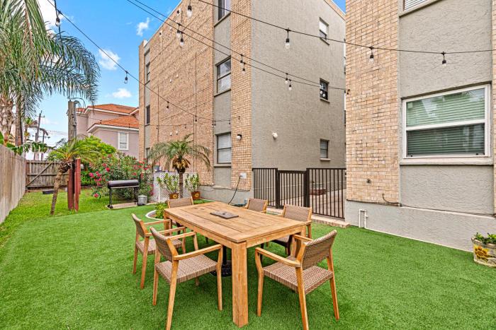 Birdies Landing At Butterfly Park Beach Access