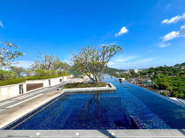 1BR Apartment with Rooftop Pool - The Base Height Phuket town