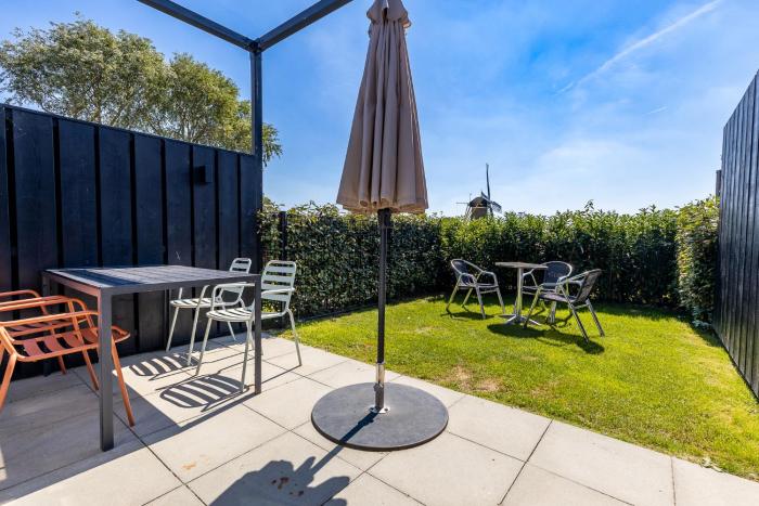Domburg Centrum-luxe holiday home plus Parking