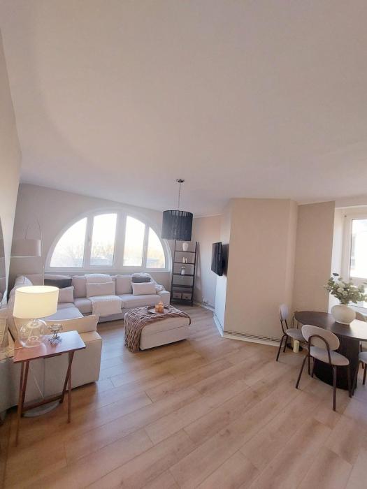 Light, spacious flat on Brixton Hill