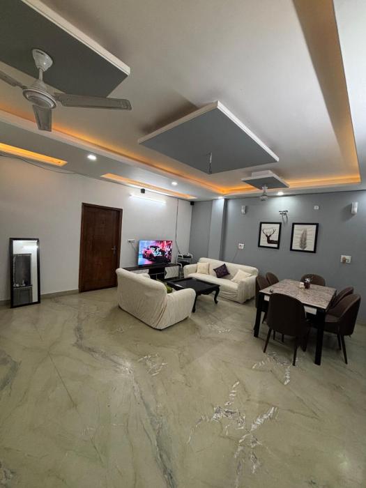 Luxurious house near Yashobhoomi