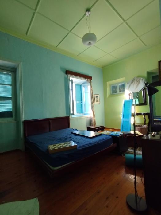 Sunny apartment next to the Acropolis