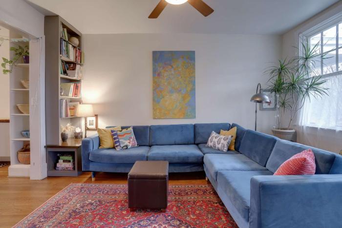 Sojourn Eclectic Capitol Hill Home Sleeps 4