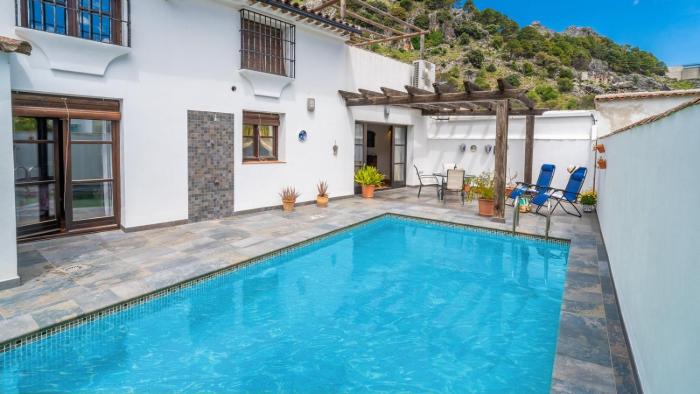 Casalin Grazalema by Ruralidays