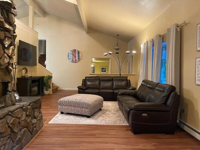 Fairbanks Aurora Escape