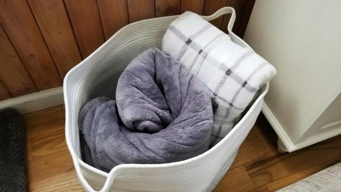 1 floor, Pocono Pond house with Game Room