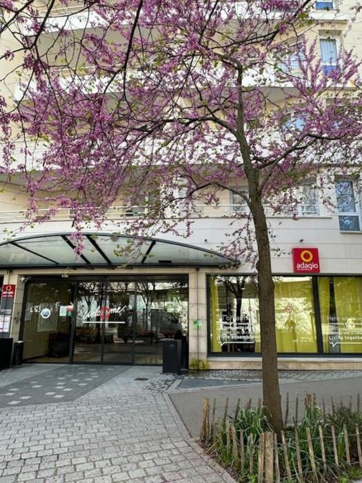 ApparthotelParisDefenseArenaElyseeEiffel