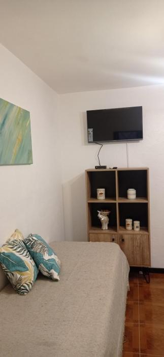 Dpto 2 ambientes a media cuadra de la plaza Colón