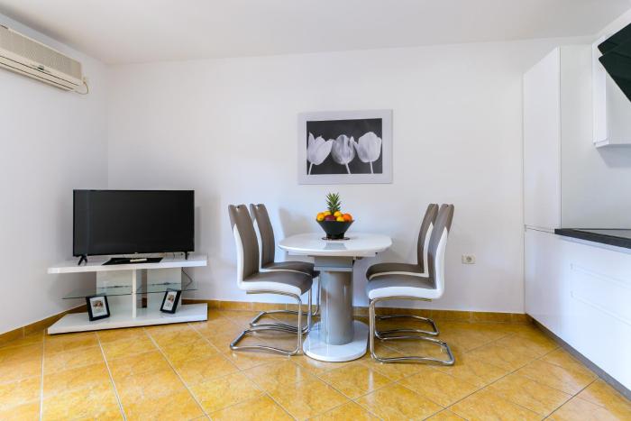 Senad - Apartment VELIKI - MPolo