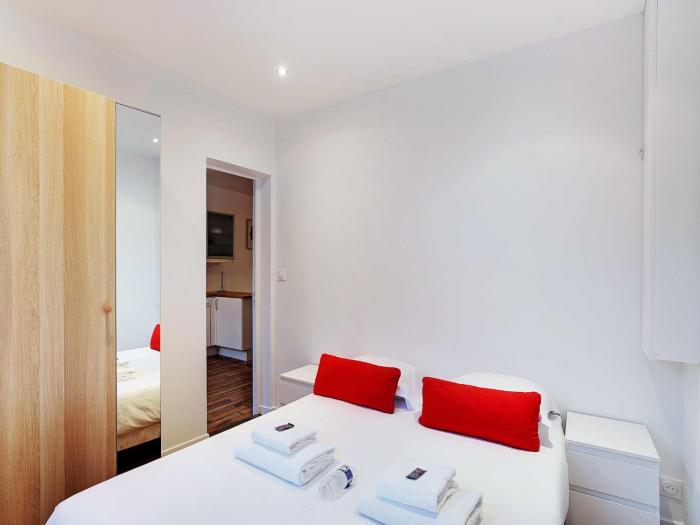 Charming apartment with 1 BDR 2P - AUTEUIL 16 ème