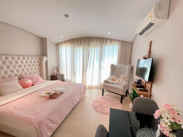 Venetian Signature Condo Pattaya