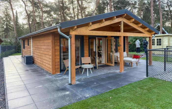 Gorgeous Home In Meijel With Wifi