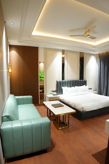 The Royal Velvet Hotel & Resort