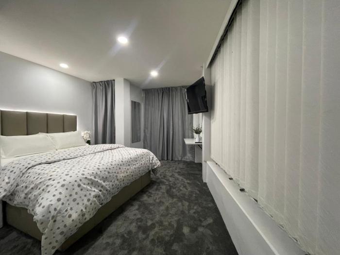 Ashish Service Apartment - S2