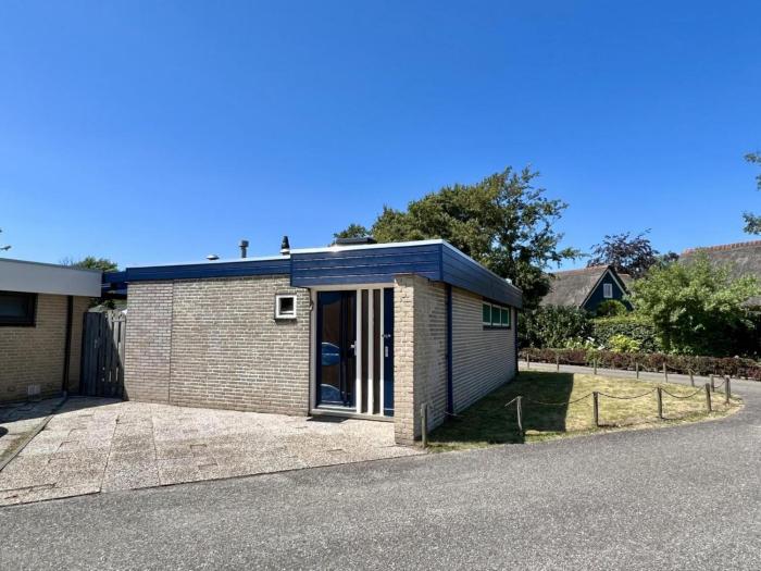 Nice stone bungalow with fenced garden