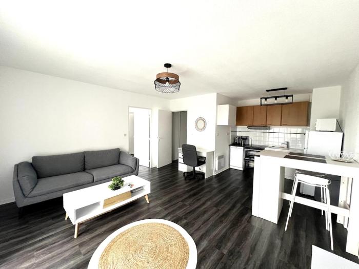 Aigues Marines - Appartement spacieux avec parking et terrasse