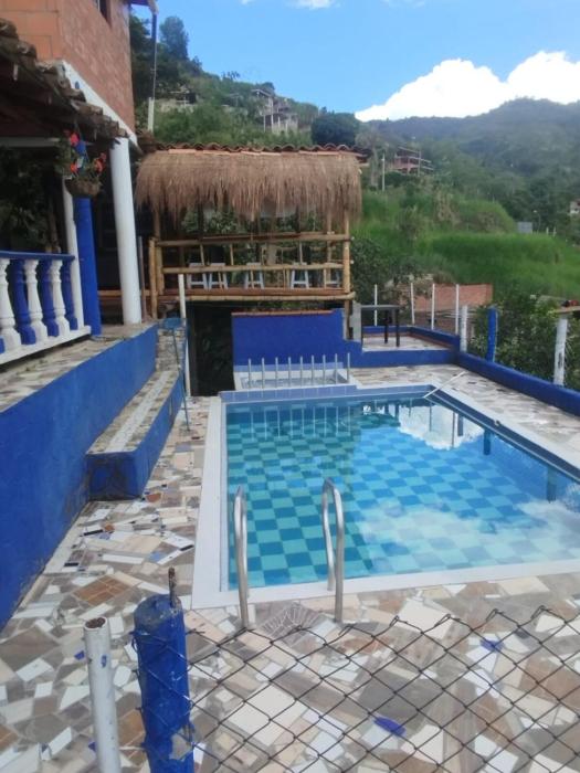Finca con piscina en Copacabana