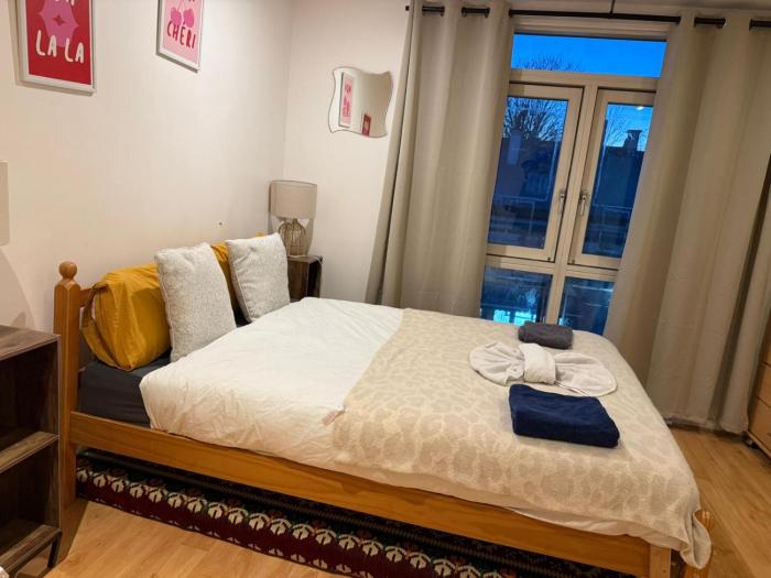 Fabulous Apartment Near Edgware Station