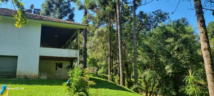 Memora Guesthouse Bateias - Casa Inteira e quartos em chácara