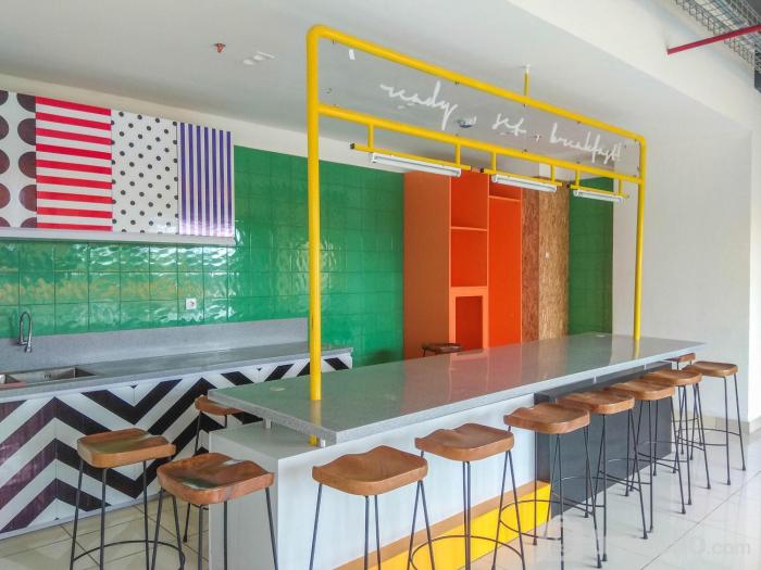 Comfortable and Cozy Living Studio Room Apartment at Dave By Travelio