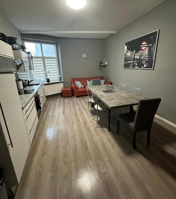 Voll ausgestattetes Gruppenapartment bis 6 Personen Nr 4