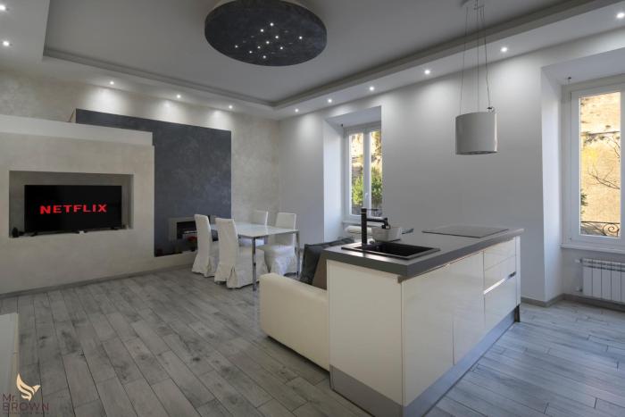 MrBrown - Vatican Prestige Home