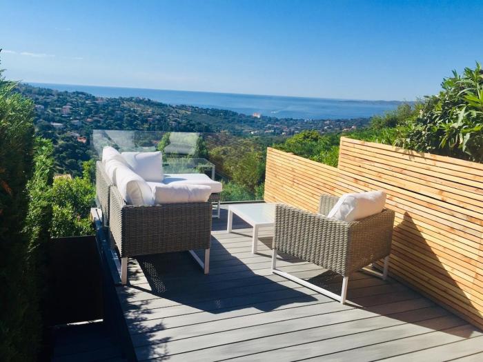 Mazet moderne, vue mer, clim, piscine