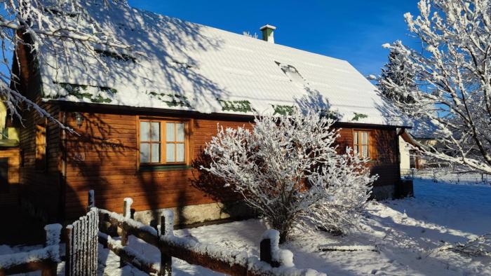 Wooden veggie house Koliba near Plitvice Lakes