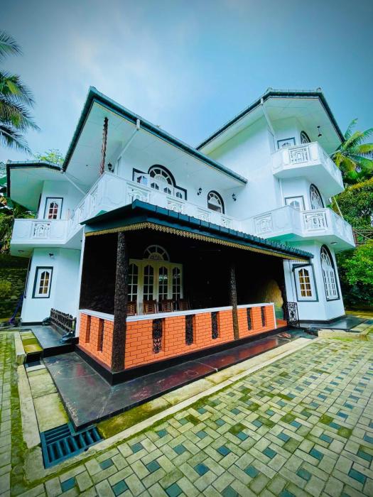 Elegant Stays Villa
