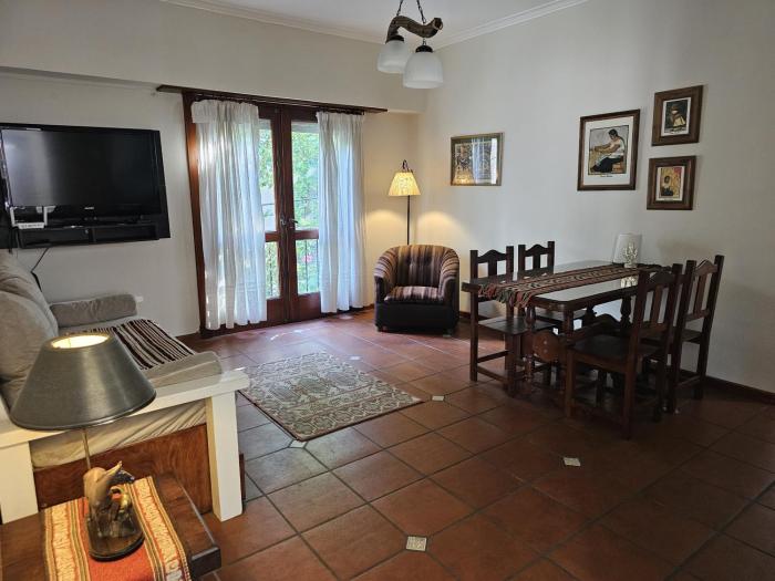 Amplio departamento zona Güemes Mar del plata