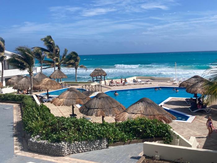 Lagoon Sunset view entire apartment