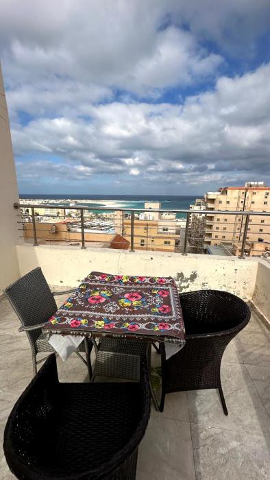 روف غرفتين مكيف فيو بانوراما بحر شارع جيلاتي عزة البوسيت - Air-conditioned 2br roof with panoramic sea view