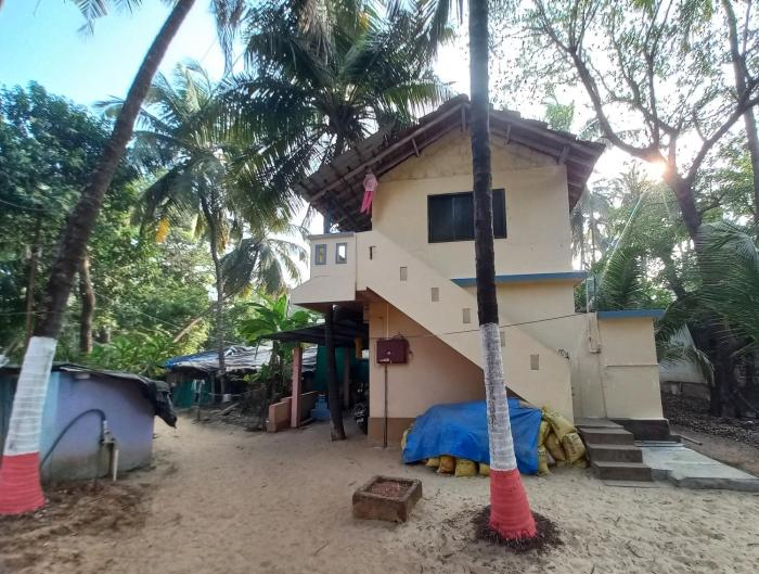 Juis Homestay Near Beach Property