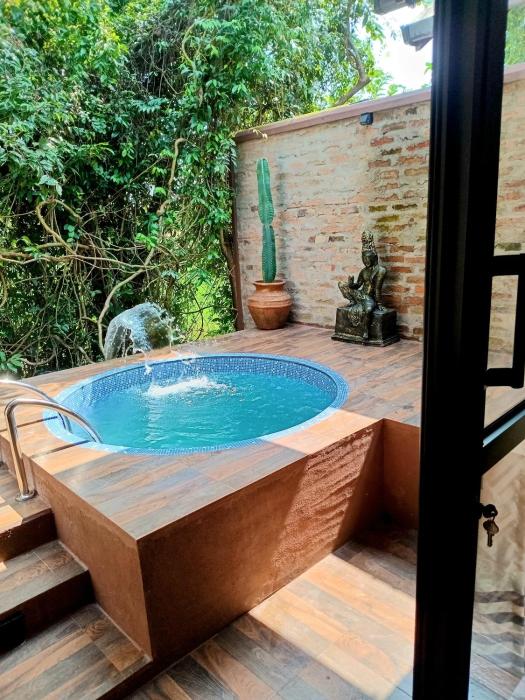 Airport Villa Kamatha -Foreign booking only