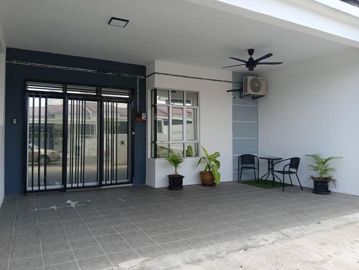 Adias homestay jengka