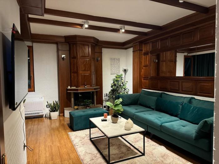 Urban Rustic Apartment in Blloku area